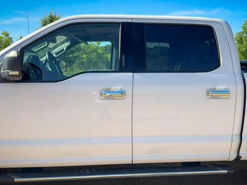 White 2019 Ford F-150 XLT