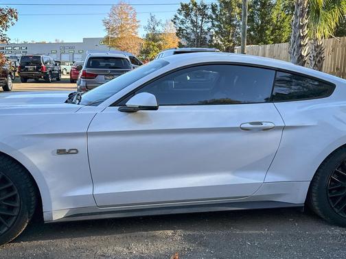 2017 Ford Mustang GT Premium