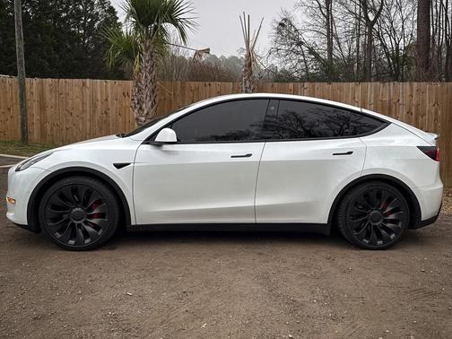 2022 Tesla Model Y Performance AWD