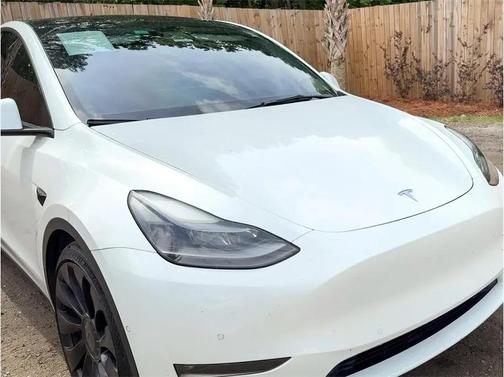 White 2022 Tesla Model Y Performance AWD