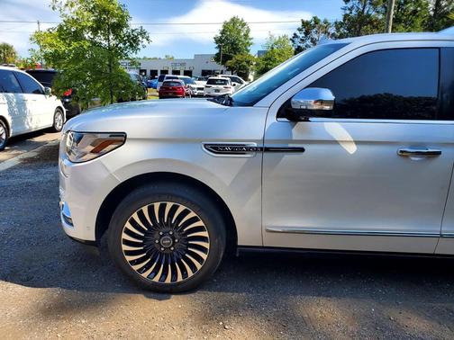 2018 Lincoln Navigator Black Label