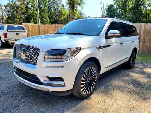 2018 Lincoln Navigator Black Label