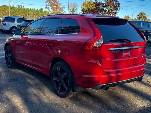 2015 Volvo XC60 T6 R-Design Platinum