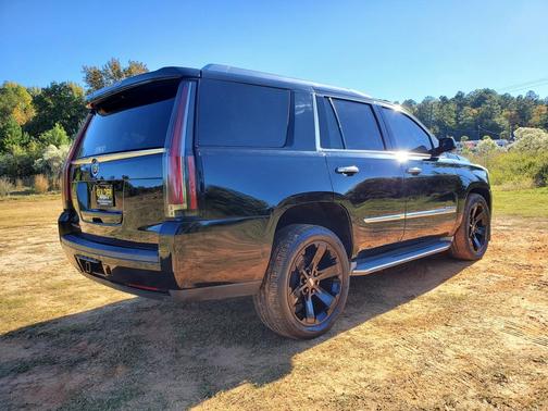2015 Cadillac Escalade Luxury