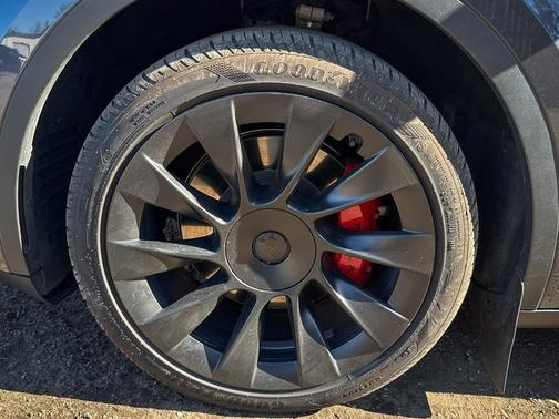 2021 Tesla Model Y Long Range AWD