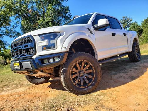 2018 Ford F-150 Raptor 4WD SuperCrew 5.5' Box