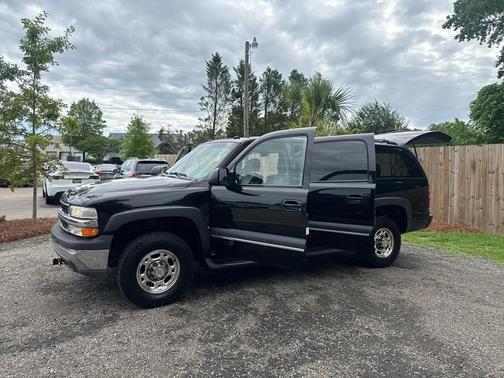 Black 2003 Chevrolet Suburban 2500 LT