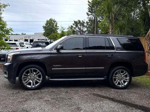 2017 GMC Yukon SLT
