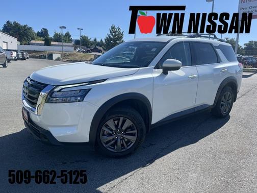 2023 Nissan Pathfinder SV
