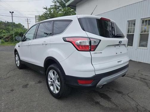 White 2017 Ford Escape SE