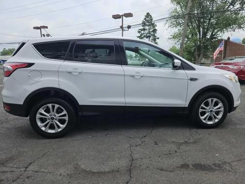 White 2017 Ford Escape SE