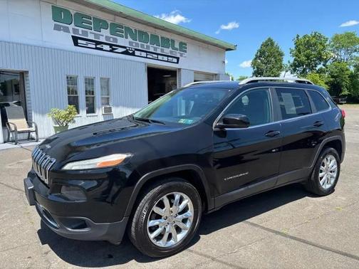 Diamond Black Crystal Pearlcoat 2017 Jeep Cherokee Limited