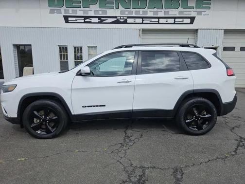 Bright White Clearcoat 2019 Jeep Cherokee Altitude
