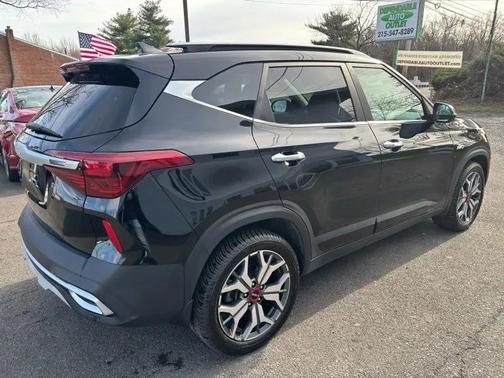 Cherry Black 2022 Kia Seltos SX Turbo
