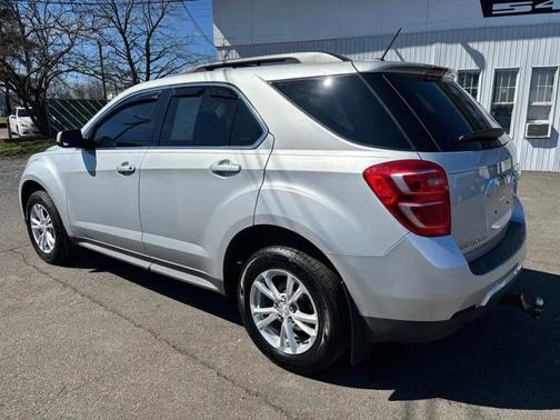 Silver Ice Metallic 2017 Chevrolet Equinox 1LT