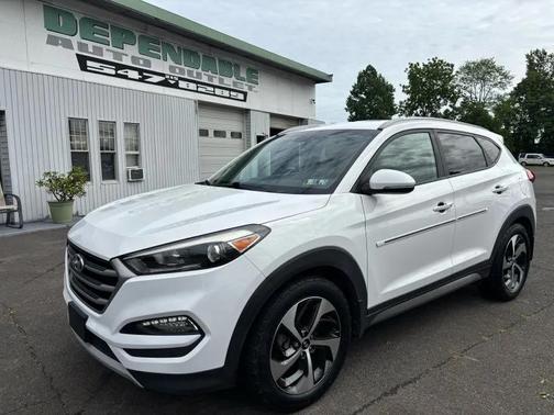 Dazzling White 2017 Hyundai TUCSON Sport