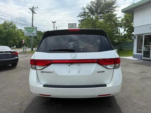 White Diamond Pearl 2016 Honda Odyssey Touring Elite