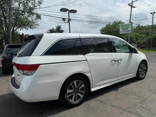 White Diamond Pearl 2016 Honda Odyssey Touring Elite