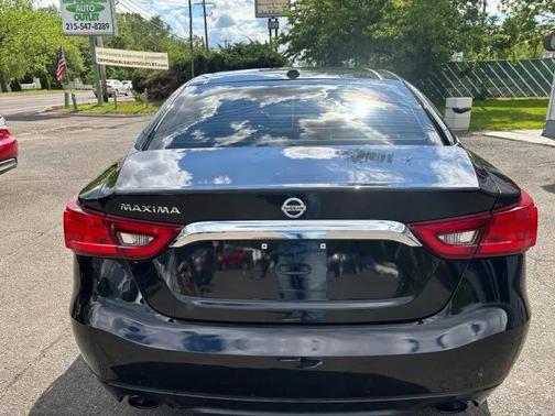 Black 2017 Nissan Maxima 3.5 Platinum