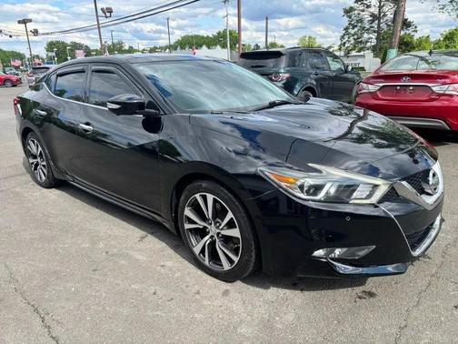 Black 2017 Nissan Maxima 3.5 Platinum