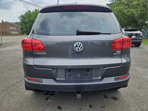 Gray 2017 Volkswagen Tiguan 2.0T Wolfsburg Edition