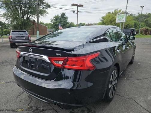Black 2016 Nissan Maxima 3.5 SR