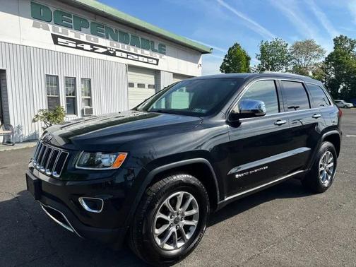 Brilliant Black Crystal Pearlcoat 2016 Jeep Grand Cherokee Limited