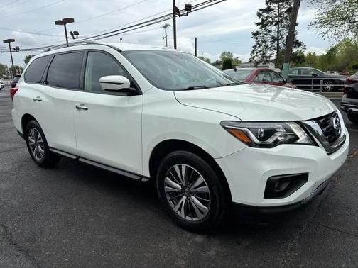 White 2020 Nissan Pathfinder SV 4WD
