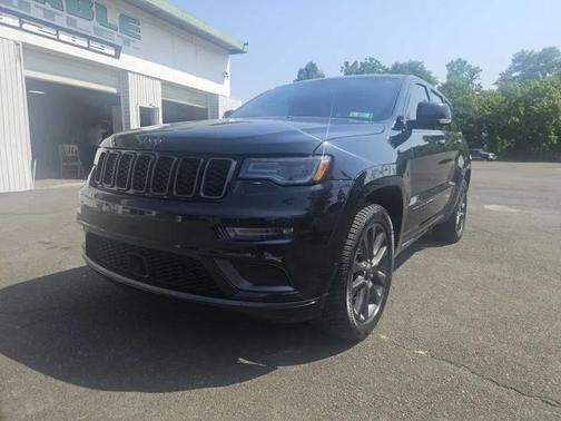 Diamond Black Crystal Pearlcoat 2018 Jeep Grand Cherokee High Altitude