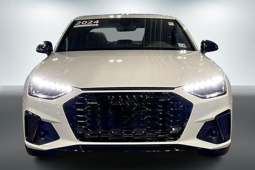 2024 Audi A4 45 S line Premium Plus