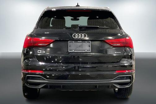 2023 Audi Q3 Premium 45 TFSI S line quattro Tiptronic