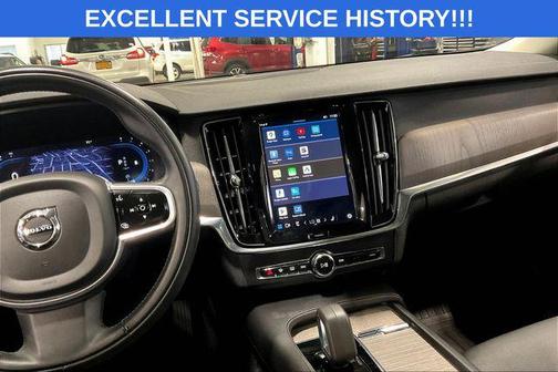 2022 Volvo V90 Cross Country B6