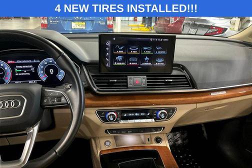 2023 Audi Q5 45 S line Premium Plus
