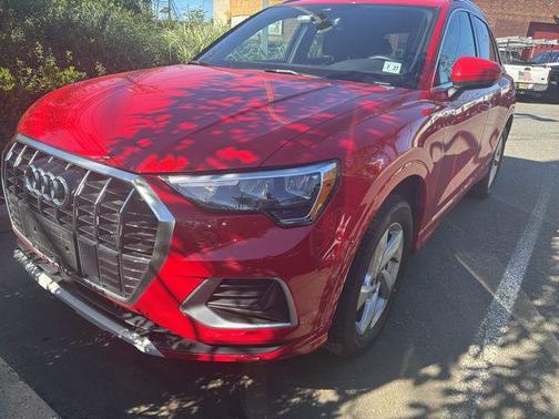2022 Audi Q3 40 Premium