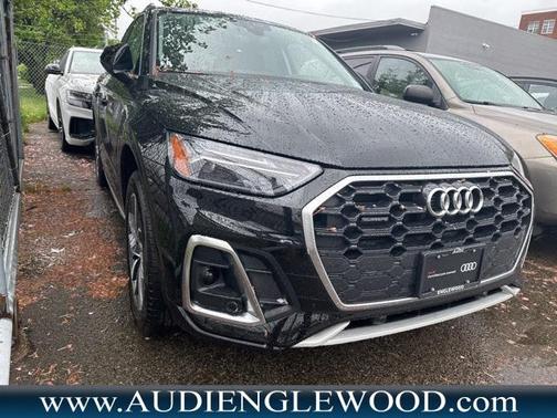 2024 Audi Q5 45 S line Premium