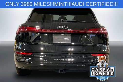 Mythos Black Metallic 2024 Audi Q8 e-tron Premium