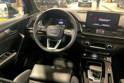 2024 Audi Q5 45 S line Premium