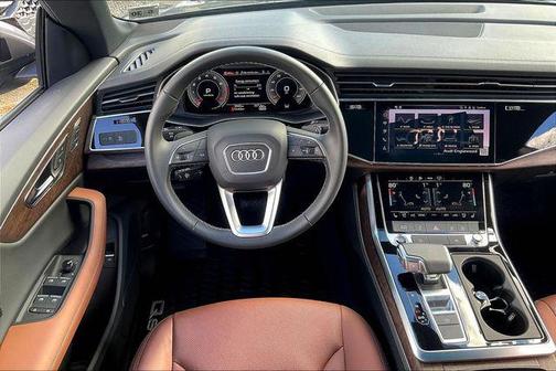2025 Audi Q8 55 Premium Plus
