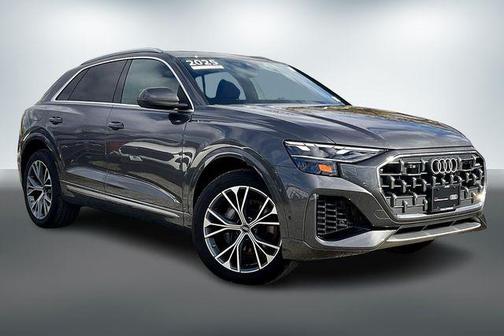 2025 Audi Q8 55 Premium Plus