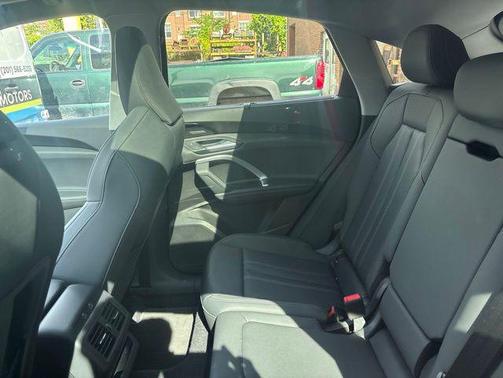Grenadine Red Metallic 2025 Audi Q5 Premium Plus TFSI quattro S tronic