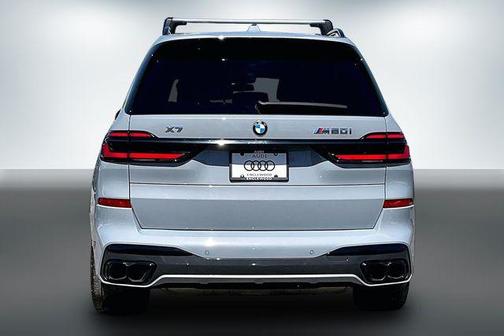 Brooklyn Grey Metallic 2024 BMW X7 M60i