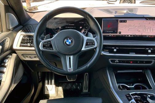 Brooklyn Grey Metallic 2024 BMW X7 M60i