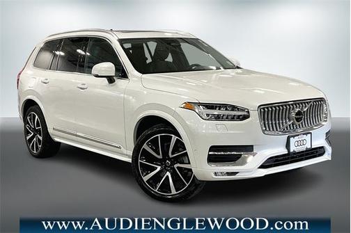 2023 Volvo XC90 B5 Plus
