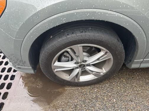 2022 Audi Q3 45 S line Premium