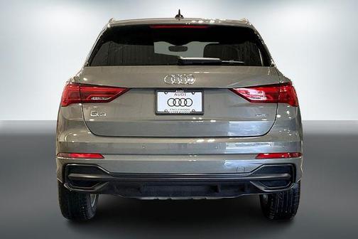 2022 Audi Q3 45 S line Premium