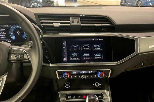 2022 Audi Q3 45 S line Premium
