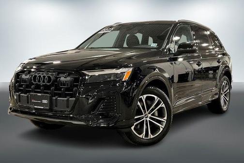 2025 Audi Q7 45 Premium Plus