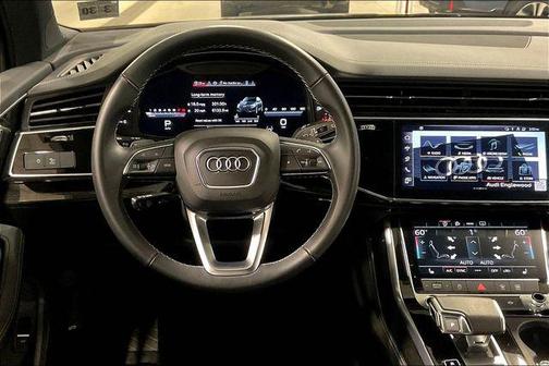 2025 Audi Q7 45 Premium Plus