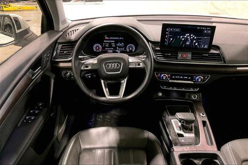 2023 Audi Q5 45 S line Premium Plus