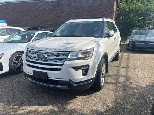 White Platinum Clearcoat Metallic 2018 Ford Explorer Limited